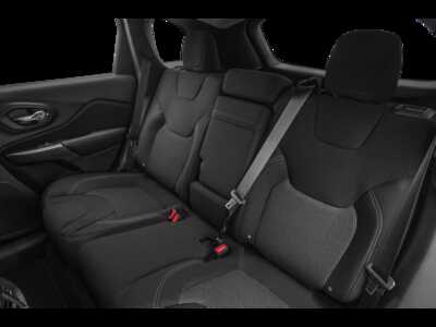 2020 Jeep Cherokee, $17995.0. Photo 9