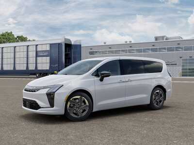 2027 Chrysler Pacifica, $54539.0. Photo 1
