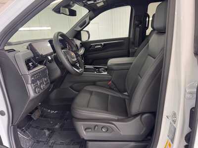 2026 Chevrolet Suburban, $77614.0. Photo 10