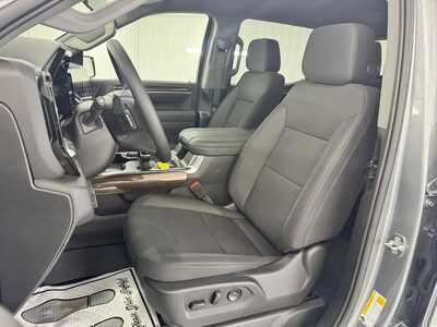 2026 Chevrolet 1500 Crew Cab, $57779.0. Photo 9