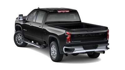 2026 Chevrolet 2500 Crew Cab, $82140.0. Photo 2