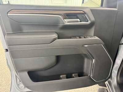 2026 Chevrolet 1500 Crew Cab, $52779.0. Photo 8