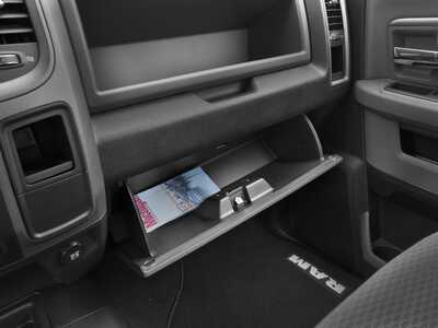 2016 RAM 3500 Reg Cab, $17164.0. Photo 11