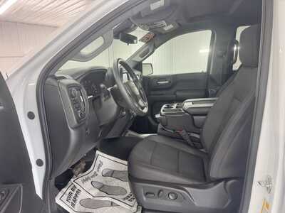 2025 Chevrolet 1500 Crew Cab, $45614.0. Photo 10