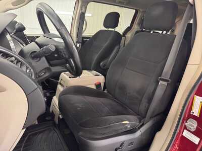 2011 Chrysler Town & Country, $4159.0. Photo 10