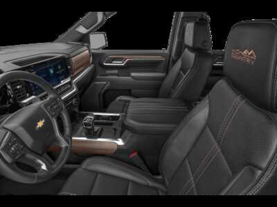2025 Chevrolet 1500 Crew Cab, $60159.0. Photo 6