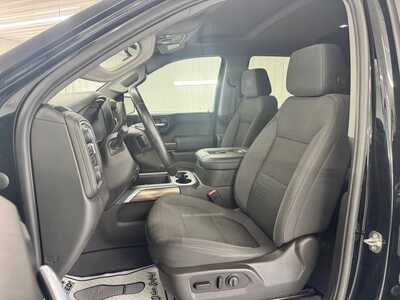 2020 Chevrolet 1500 Crew Cab, $36159.0. Photo 9