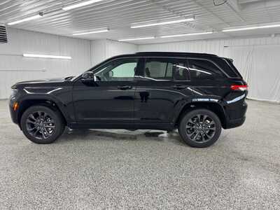 2026 Jeep Grand Cherokee, $45159.0. Photo 2