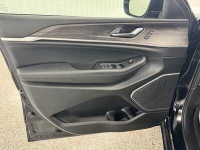 2026 Jeep Grand Cherokee, $45159.0. Photo 8