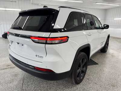 2024 Jeep Grand Cherokee, $33159.0. Photo 6