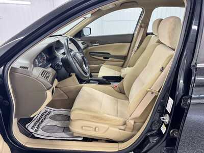 2009 Honda Accord, $7964.0. Photo 9