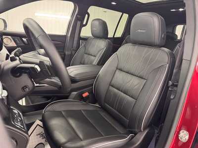 2025 Buick Enclave, $56159.0. Photo 9
