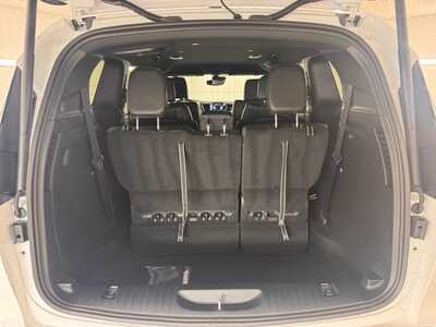 2027 Chrysler Pacifica, $48274.0. Photo 11