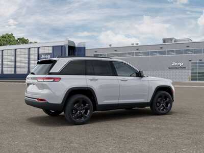 2026 Jeep Grand Cherokee, $47569.0. Photo 2
