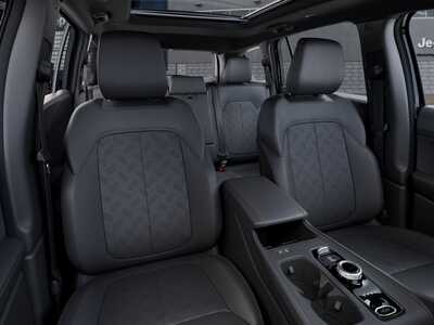 2026 Jeep Cherokee, $43749.0. Photo 9