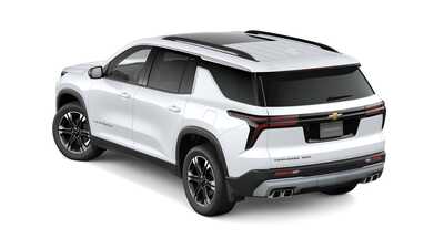 2027 Chevrolet Traverse, $51399.0. Photo 2