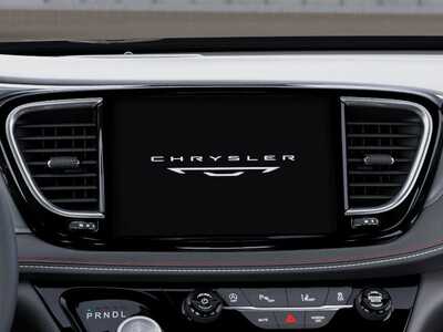 2027 Chrysler Pacifica, $47699.0. Photo 10