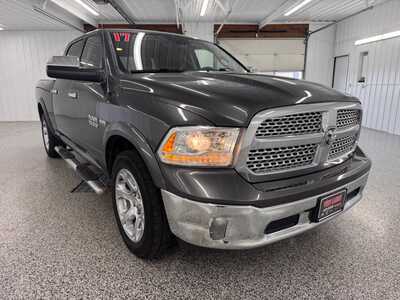 2017 RAM 1500 Crew Cab, $21159.0. Photo 6