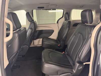 2024 Chrysler Pacifica, $40159.0. Photo 12