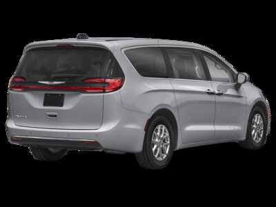 2024 Chrysler Pacifica, $40159.0. Photo 2