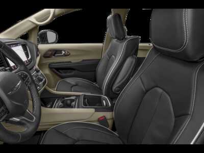 2026 Chrysler Pacifica, $49124.0. Photo 6