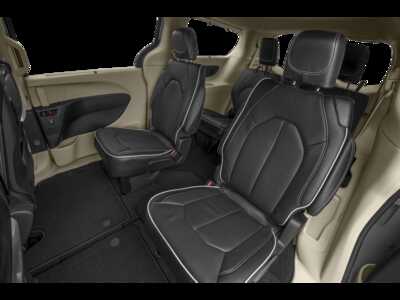 2026 Chrysler Pacifica, $49124.0. Photo 9