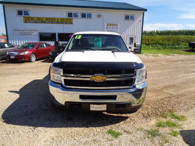 2013 Chevrolet 3500 Ext Cab, $16500. Photo 2