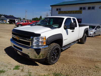 2013 Chevrolet 3500 Ext Cab, $16500. Photo 3