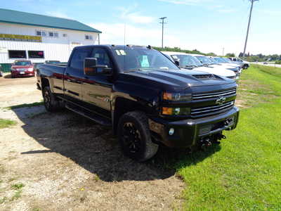 2018 Chevrolet 2500 Crew Cab, $47500. Photo 1