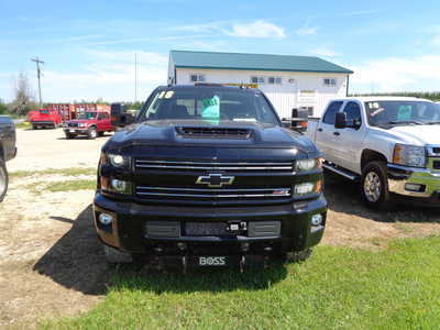 2018 Chevrolet 2500 Crew Cab, $38900. Photo 2