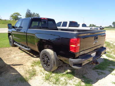 2018 Chevrolet 2500 Crew Cab, $47500. Photo 4