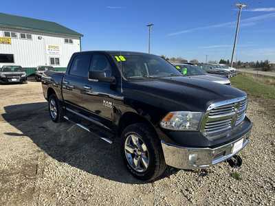 2018 RAM 1500 Crew Cab, $24500. Photo 1