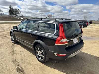 2015 Volvo XC70, $13900. Photo 4