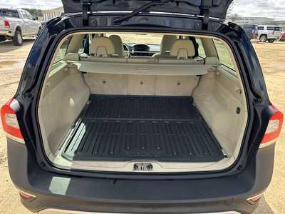2015 Volvo XC70, $12995. Photo 10
