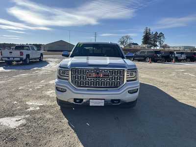 2017 GMC 1500 Crew Cab, $28500. Photo 2