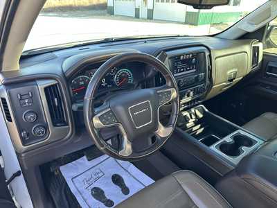 2017 GMC 1500 Crew Cab, $28500. Photo 9