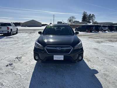 2018 Subaru Outback, $14500. Photo 2