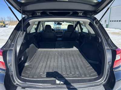 2018 Subaru Outback, $14500. Photo 11