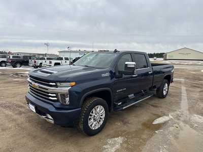 2020 Chevrolet 2500 Crew Cab, $36500. Photo 3