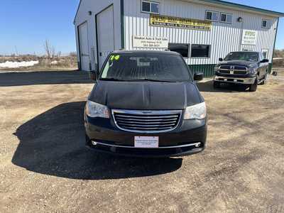 2014 Chrysler Town & Country, $5995. Photo 2