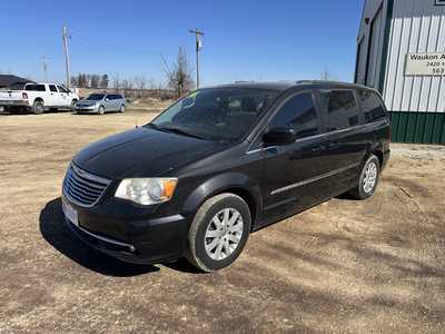2014 Chrysler Town & Country, $5995. Photo 3