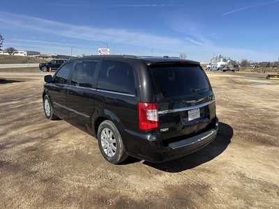 2014 Chrysler Town & Country, $5995. Photo 5