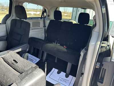 2014 Chrysler Town & Country, $5995. Photo 12