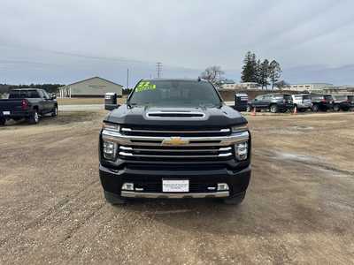 2022 Chevrolet 2500 Crew Cab, $52500. Photo 2