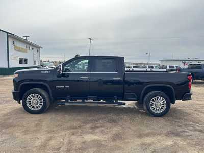 2022 Chevrolet 2500 Crew Cab, $52500. Photo 4