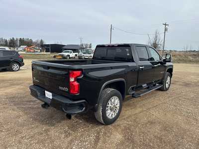 2022 Chevrolet 2500 Crew Cab, $52500. Photo 7