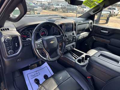 2022 Chevrolet 2500 Crew Cab, $52500. Photo 9
