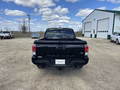 2020 Toyota Tacoma, $31500. Photo 6