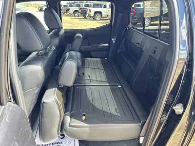 2020 Toyota Tacoma, $31500. Photo 11