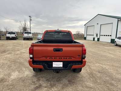 2018 Toyota Tacoma, $27950. Photo 6